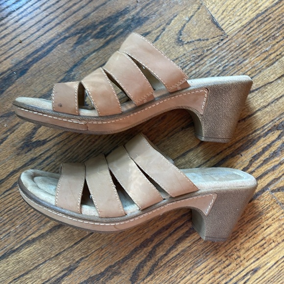 Croft and Barrow platform sandals - Picture 5 of 11